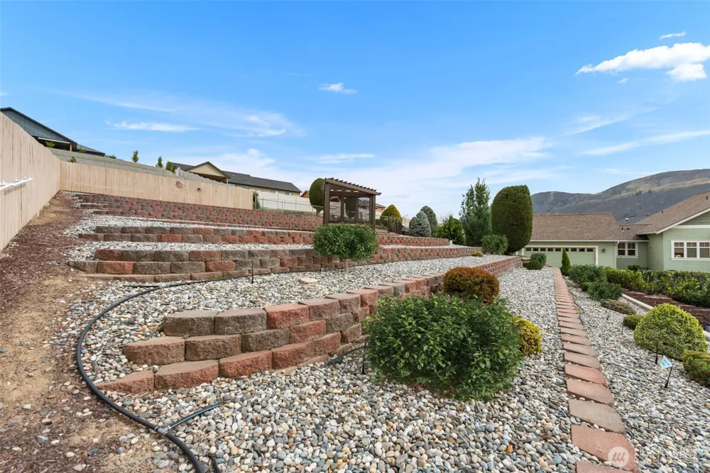 48 Luther Court Malaga, WA 98828