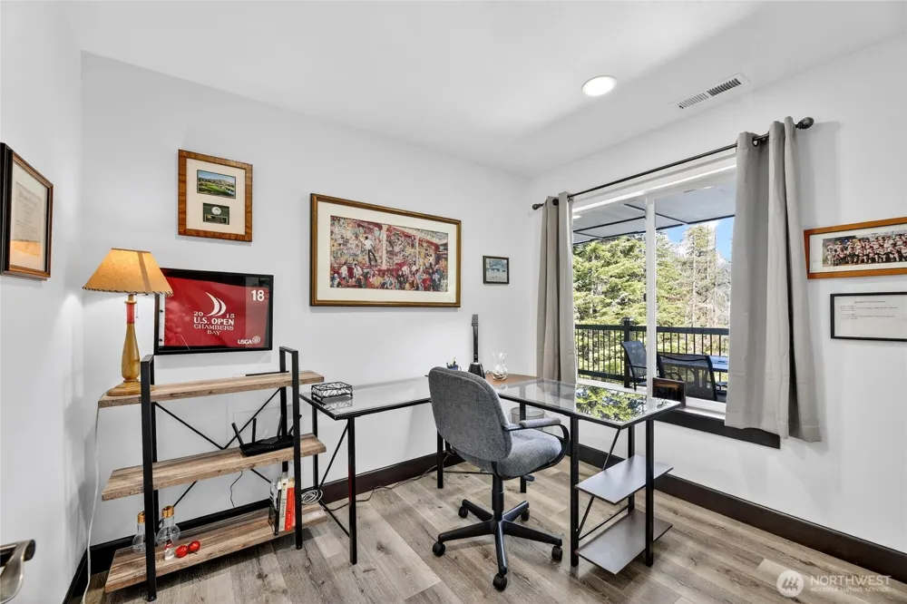 60 Snoqualmie Village Dr Snoqualmie Pass, WA 98068