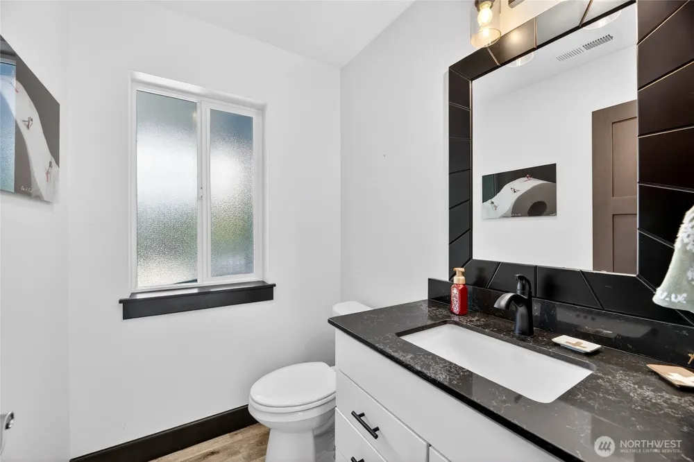 60 Snoqualmie Village Dr Snoqualmie Pass, WA 98068