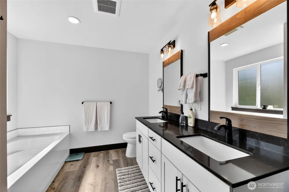 60 Snoqualmie Village Dr Snoqualmie Pass, WA 98068