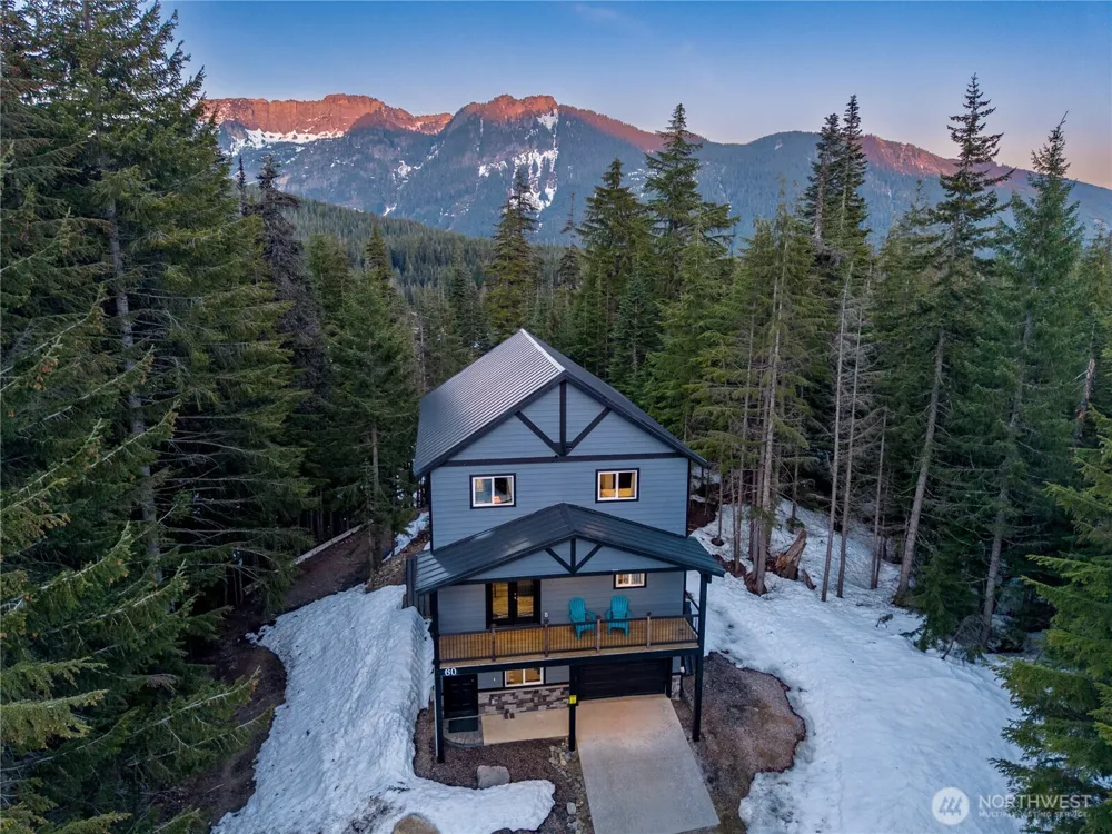60 Snoqualmie Village Dr Snoqualmie Pass, WA 98068