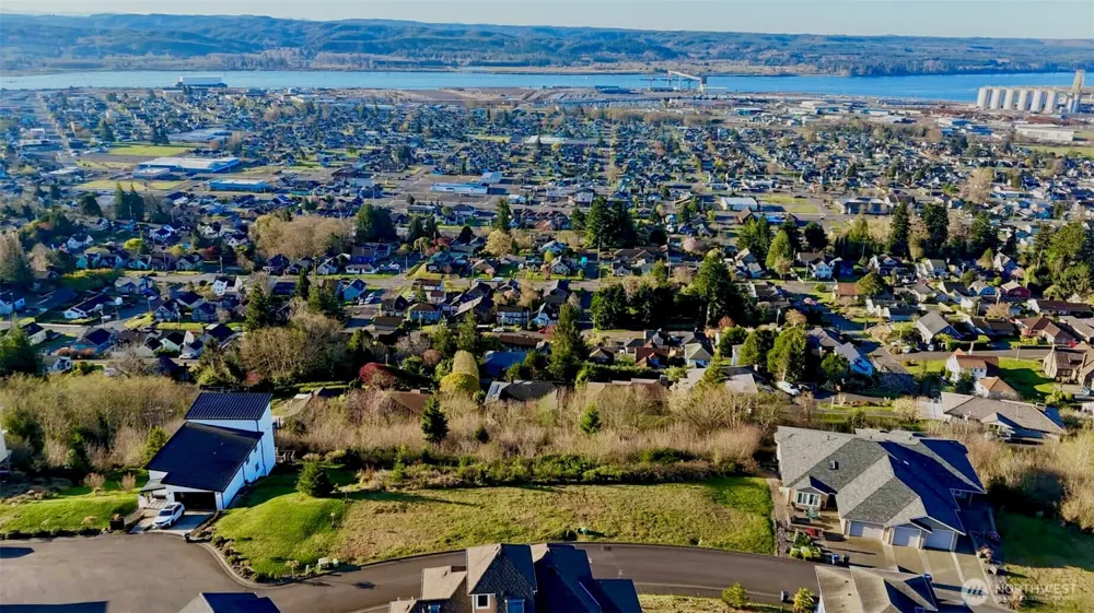 1154 Grays Pointe Lane Aberdeen, WA 98520
