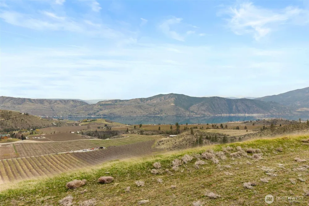 347 Ranco Perri Lane Manson, WA 98831