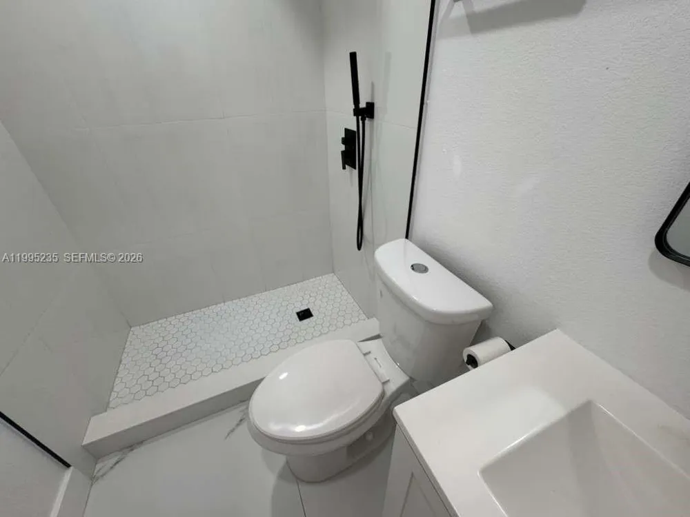 230 E 56th St #A Hialeah, FL 33013