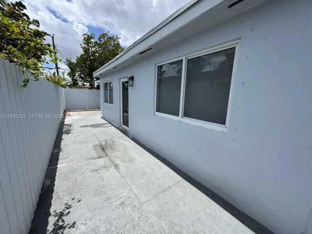 230 E 56th St #A Hialeah, FL 33013