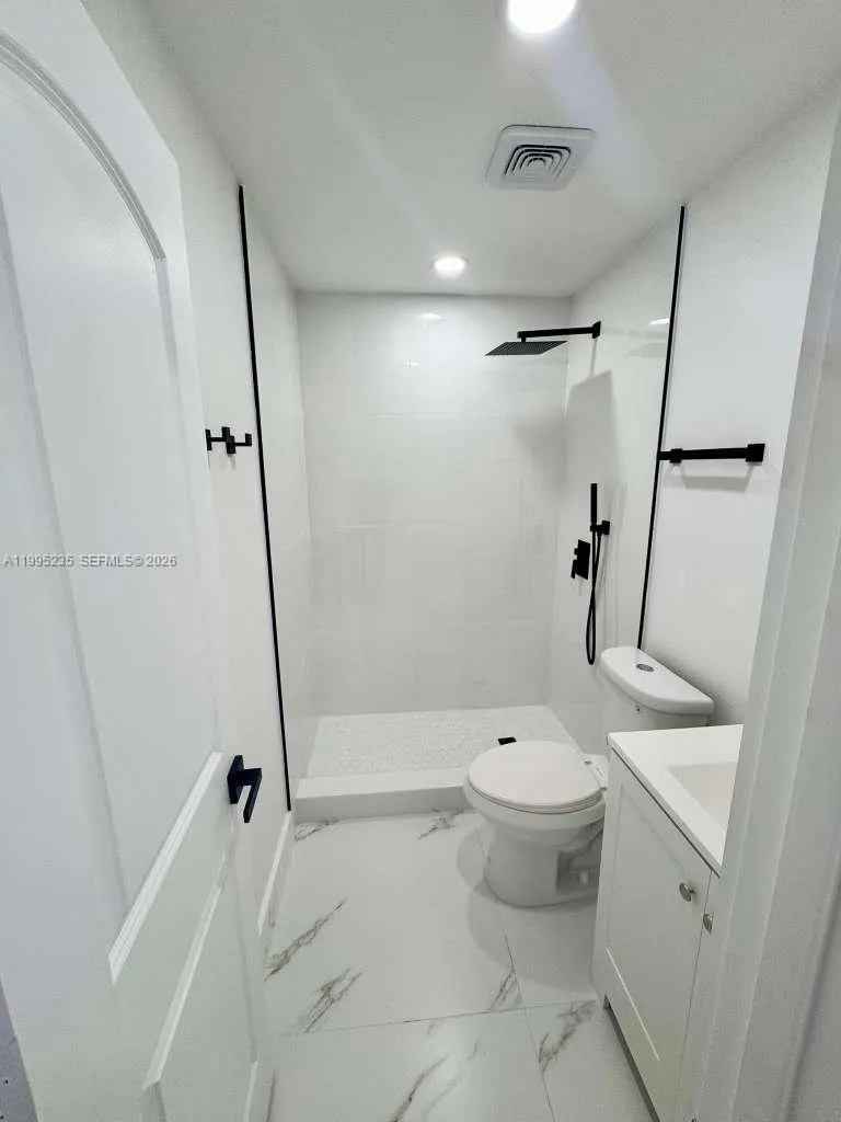 230 E 56th St #A Hialeah, FL 33013