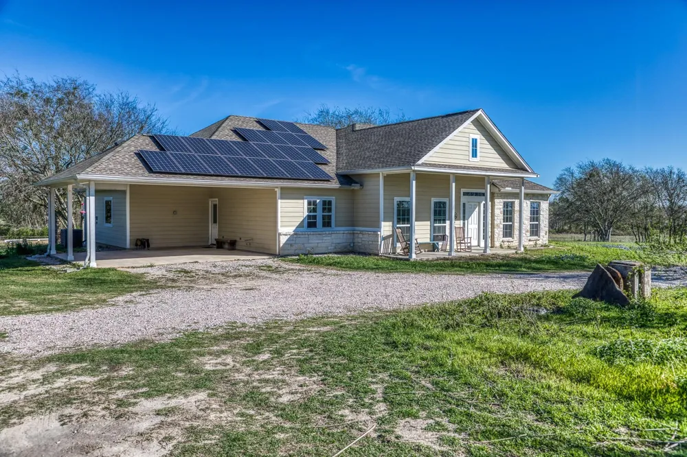 6510 Ganske Road Burton, TX 77835