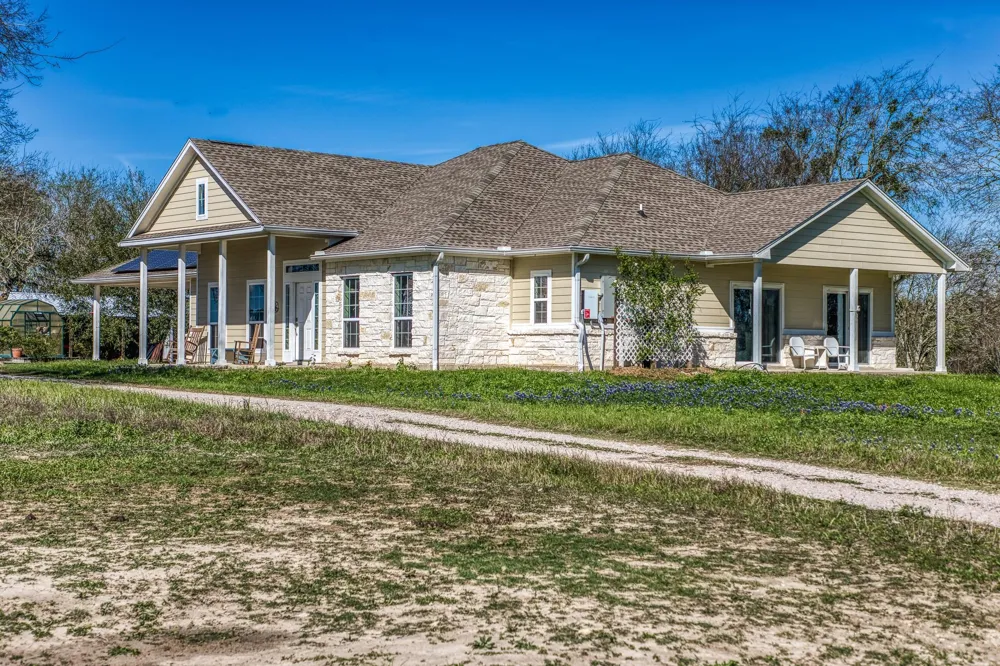 6510 Ganske Road Burton, TX 77835