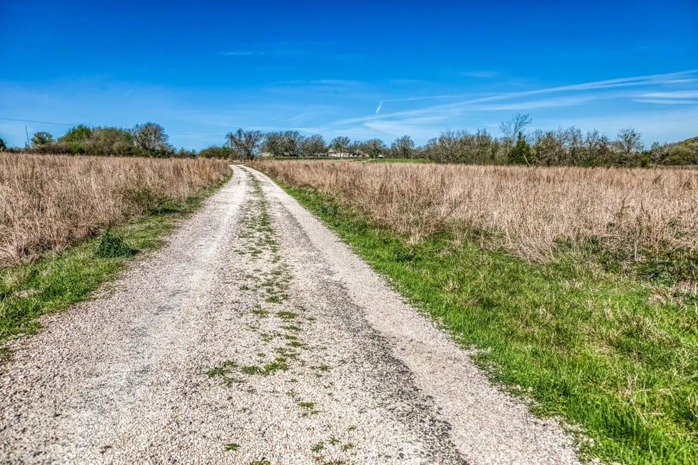 6510 Ganske Road Burton, TX 77835