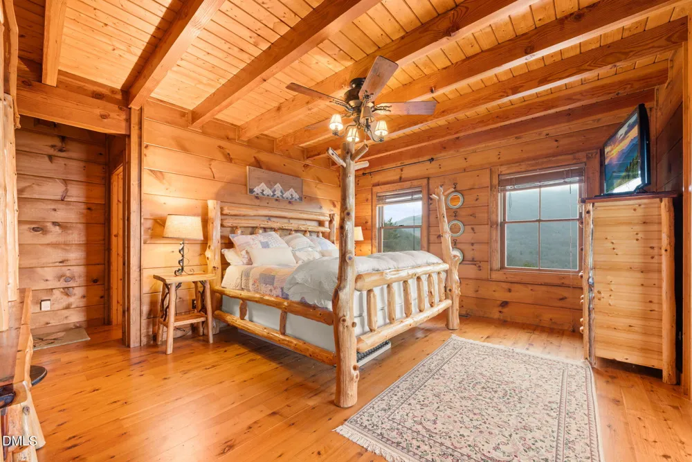 635 Acorn Nvno Zionville, NC 28698
