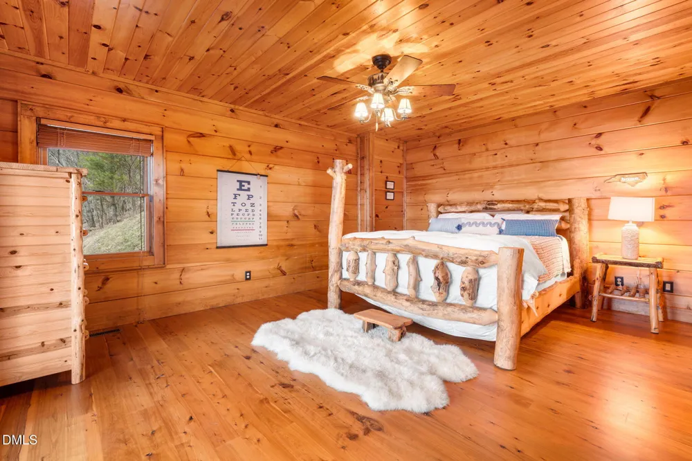 635 Acorn Nvno Zionville, NC 28698