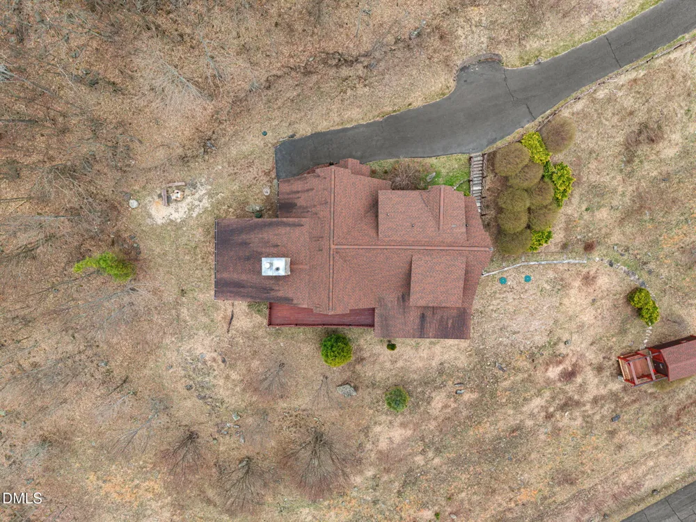 635 Acorn Nvno Zionville, NC 28698