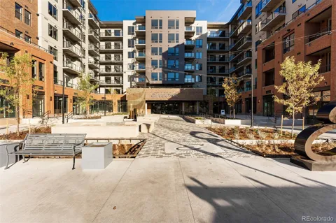 20 Wilcox Street #207