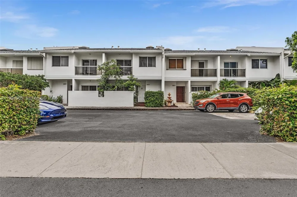 3601 NE 168th St #108 North Miami Beach, FL 33160