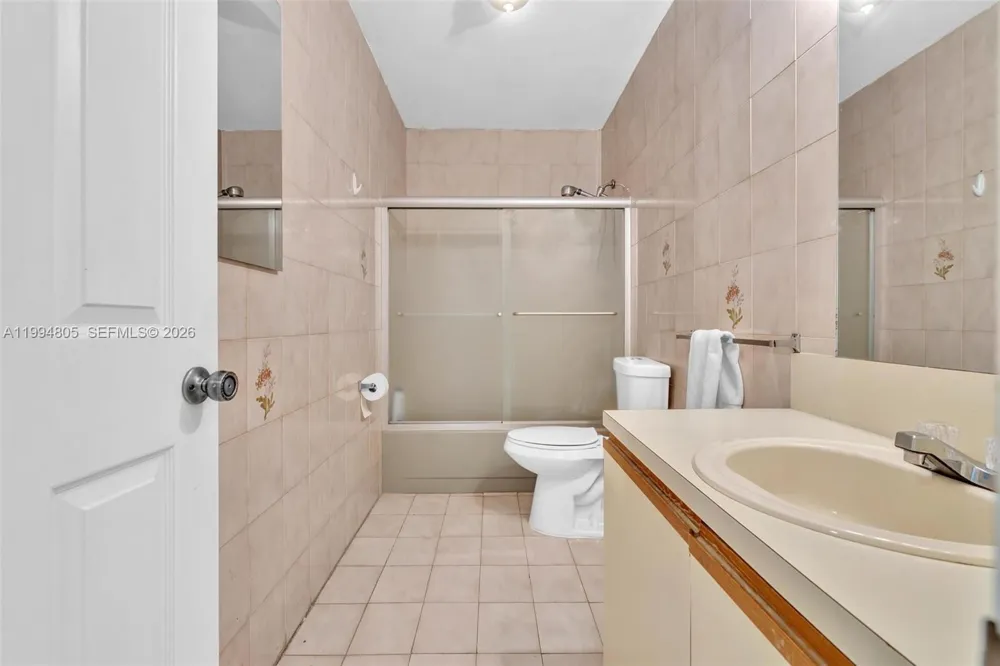3601 NE 168th St #108 North Miami Beach, FL 33160