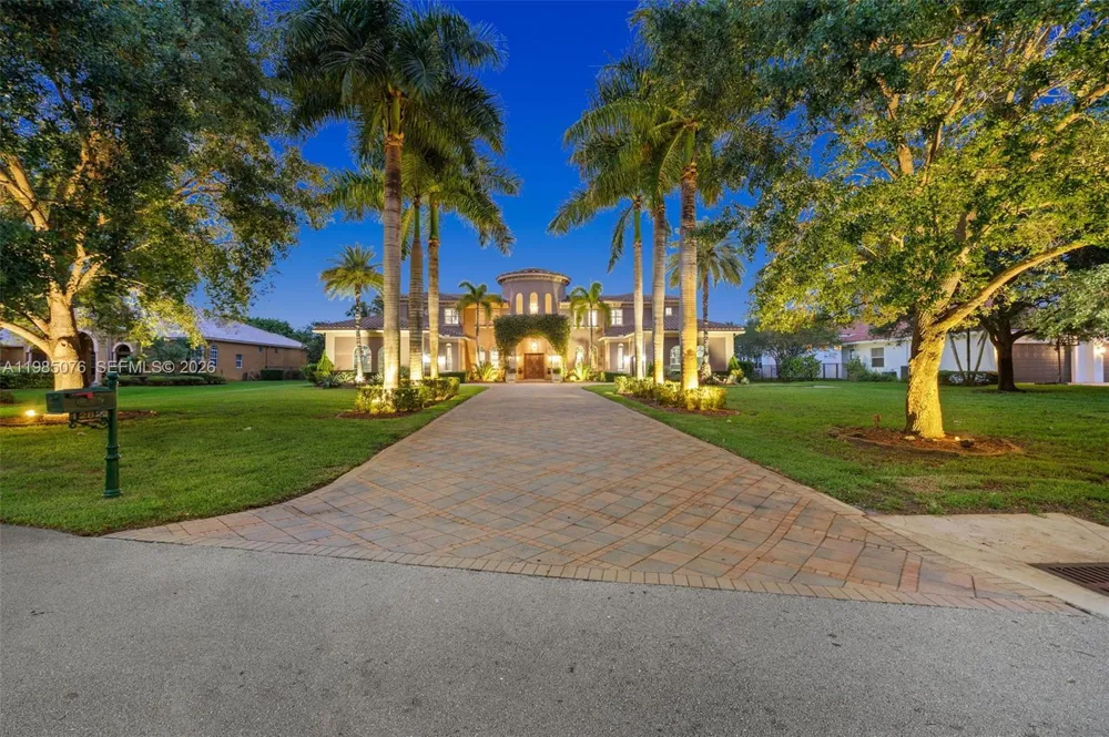 12821 Kapok Ln Davie, FL 33330
