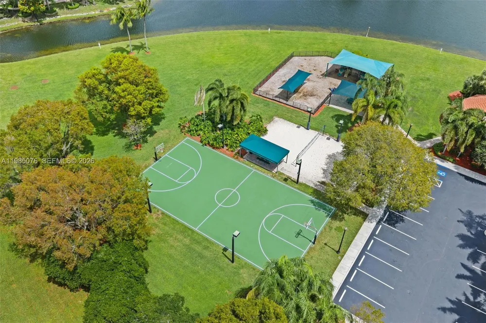 12821 Kapok Ln Davie, FL 33330