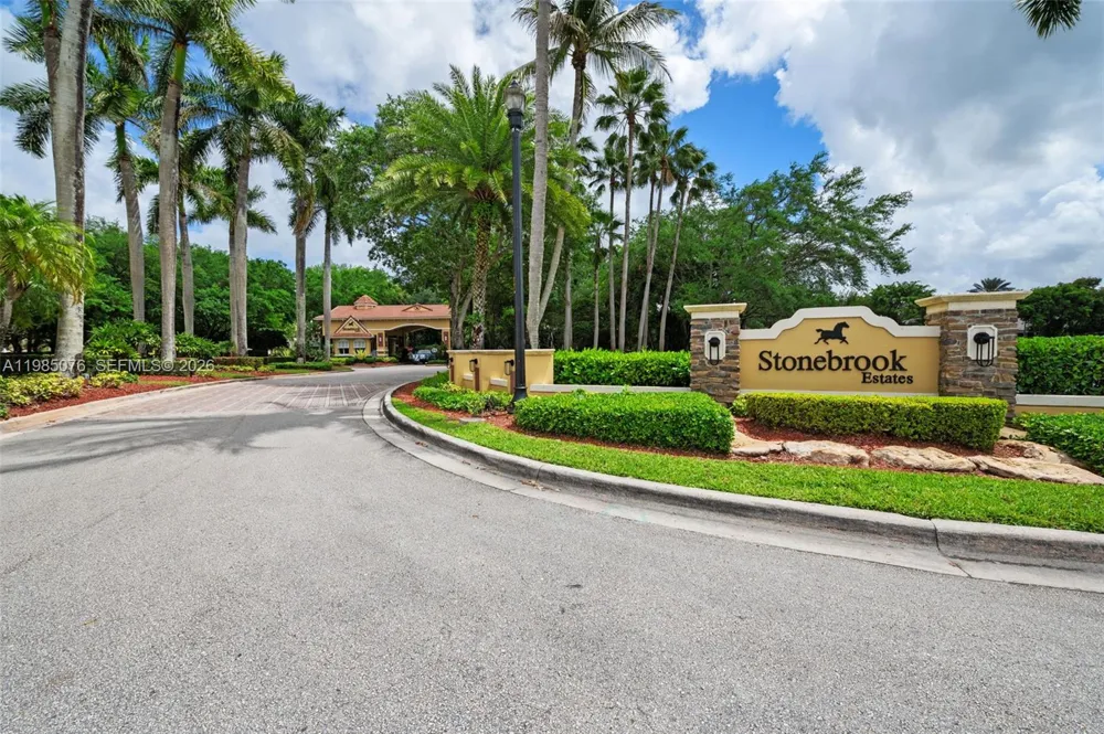 12821 Kapok Ln Davie, FL 33330