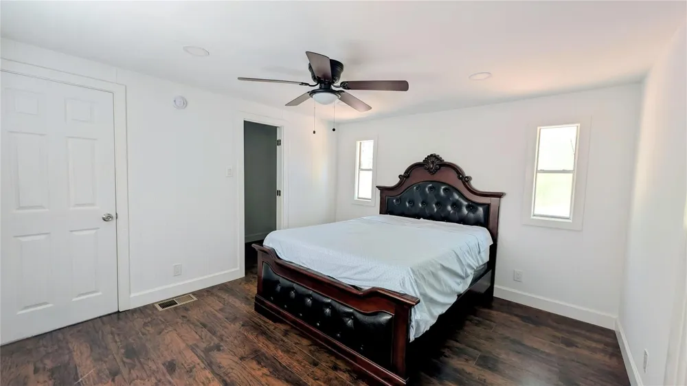266 Hunters Glen Livingston, TX 77351