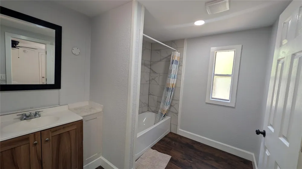 266 Hunters Glen Livingston, TX 77351