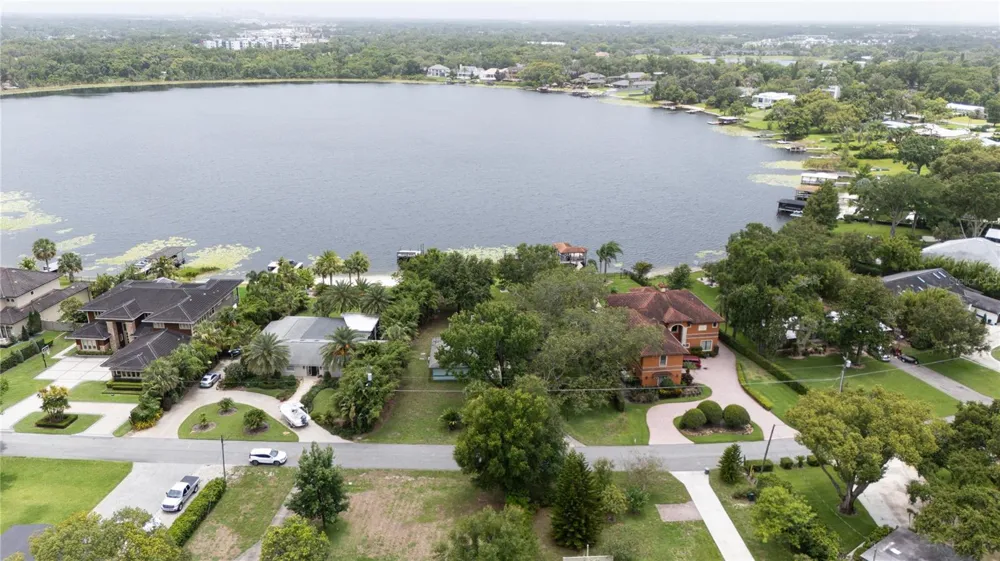 360 LAKE SEMINARY CIRCLE Maitland, FL 32751