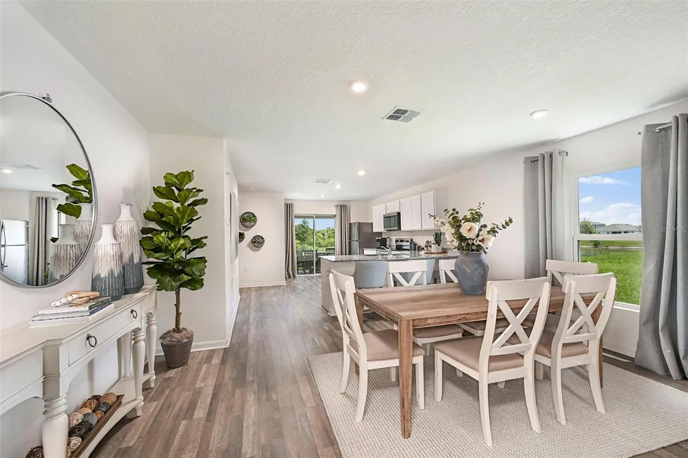 2036 GOLDEN BEAK DRIVE Eagle Lake, FL 33839