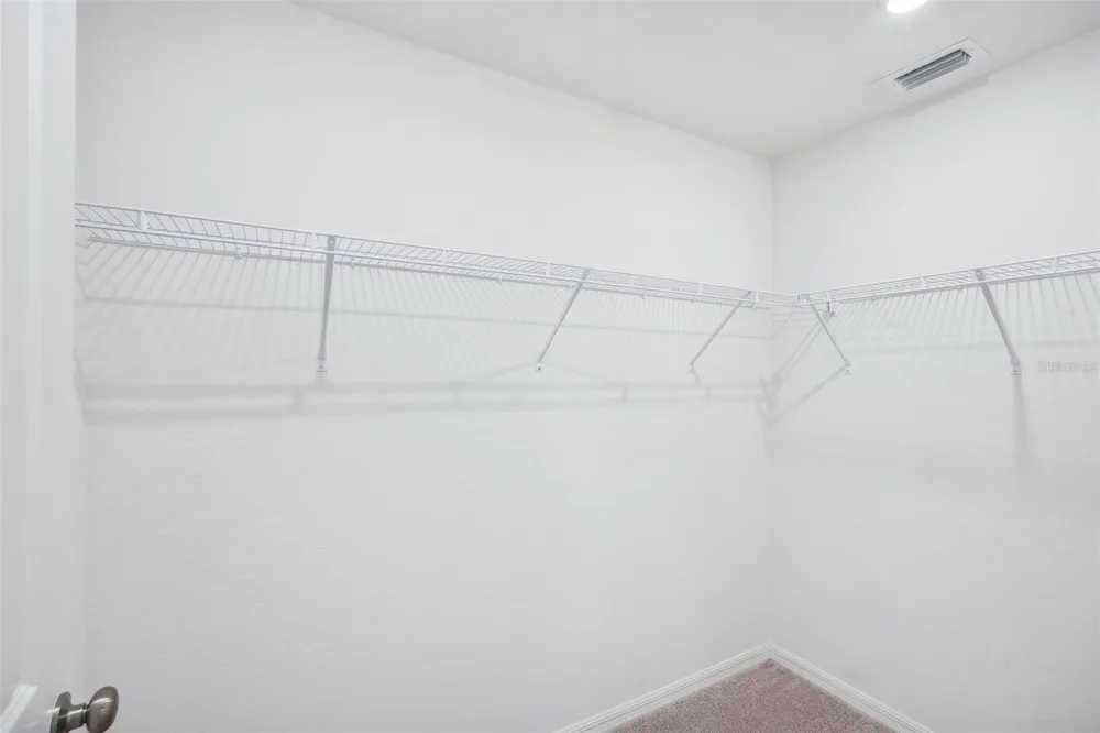 2073 GOLDEN BEAK DRIVE Eagle Lake, FL 33839