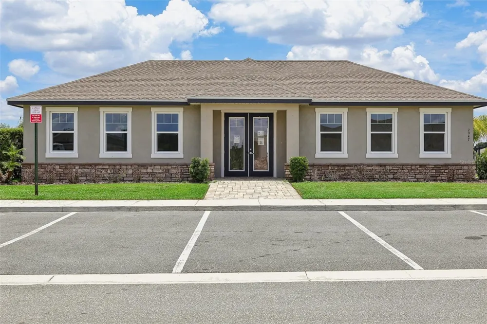 2073 GOLDEN BEAK DRIVE Eagle Lake, FL 33839