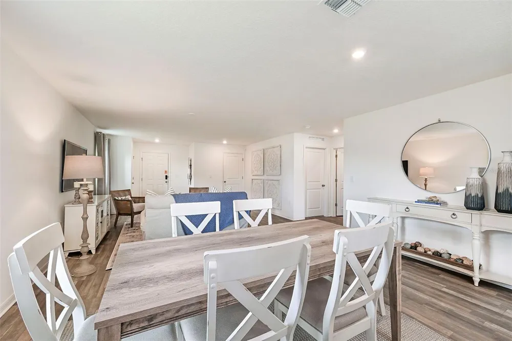 2080 GOLDEN BEAK DRIVE Eagle Lake, FL 33839