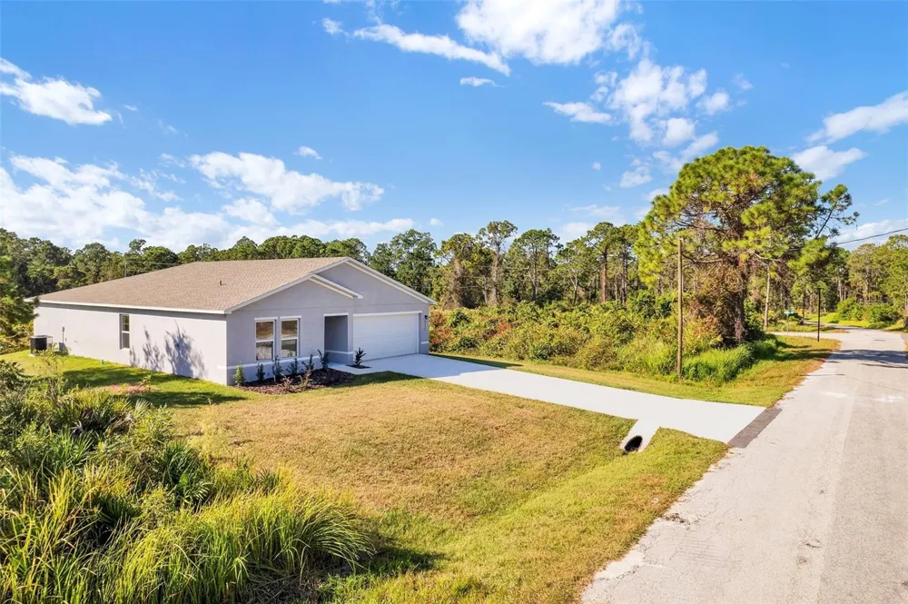 810 DARLINGTON AVENUE SW Palm Bay, FL 32908