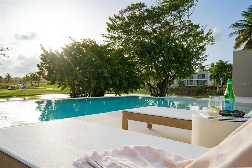 11 GOLF VIEW DRIVE Dorado, PR 00646