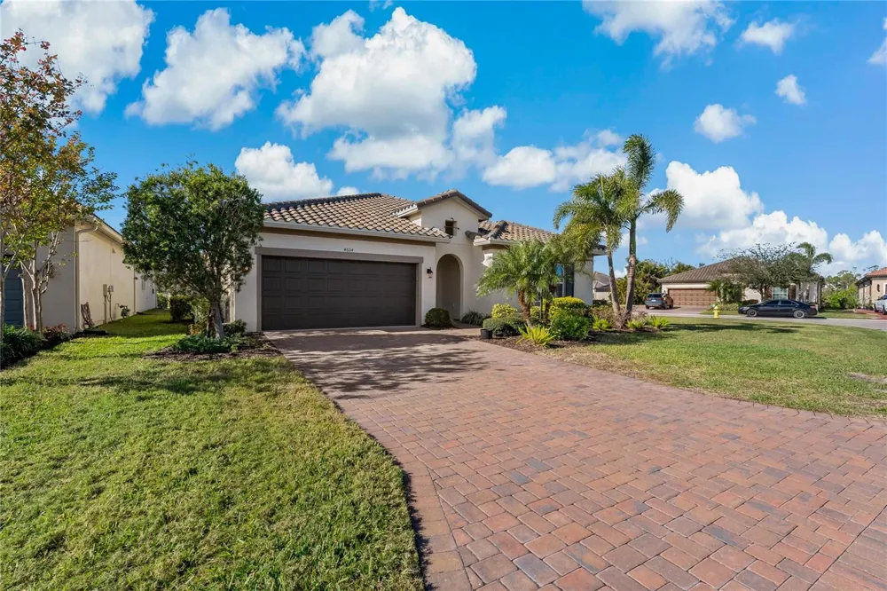 4604 TOBERMORY WAY Bradenton, FL 34211