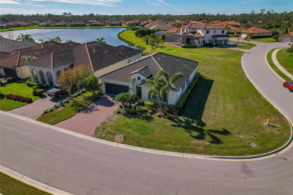4604 TOBERMORY WAY Bradenton, FL 34211