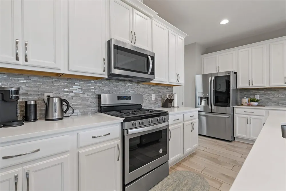 4604 TOBERMORY WAY Bradenton, FL 34211