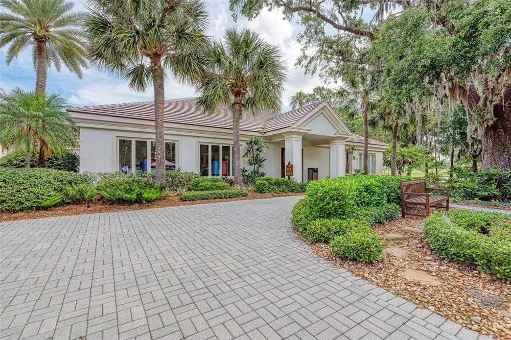4604 TOBERMORY WAY Bradenton, FL 34211