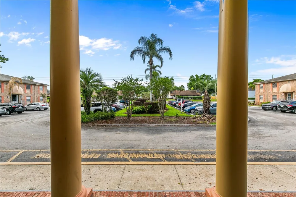 416 BANYON TREE CIRCLE #206 Maitland, FL 32751