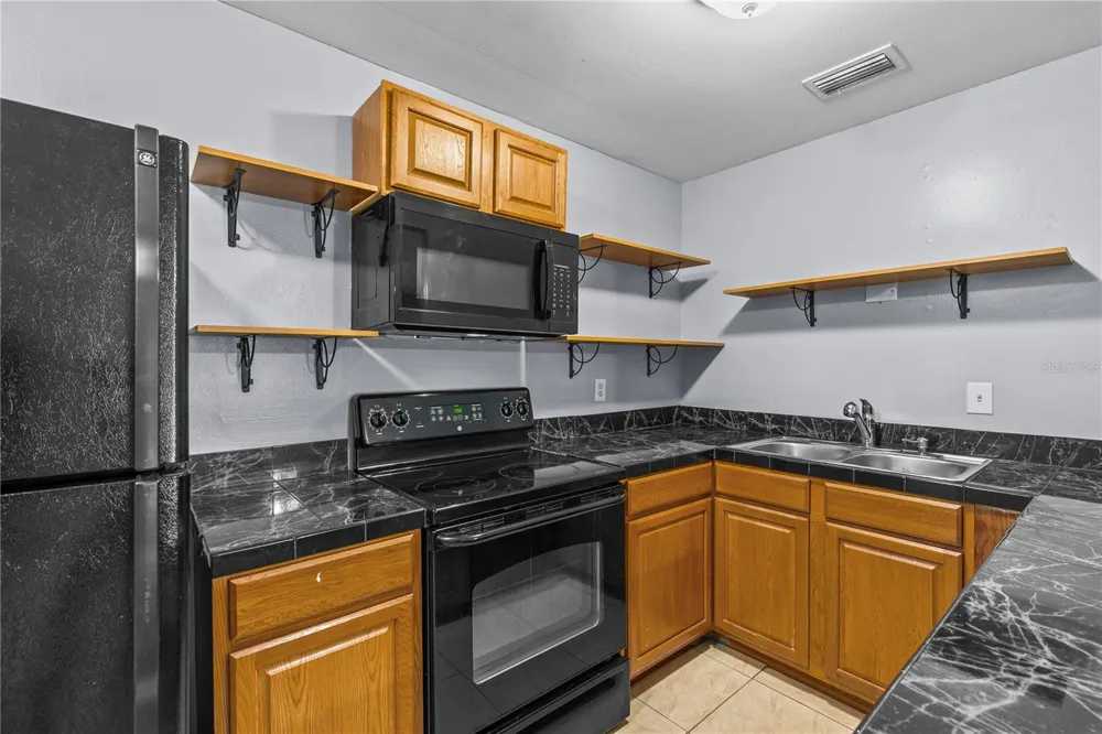 416 BANYON TREE CIRCLE #206 Maitland, FL 32751