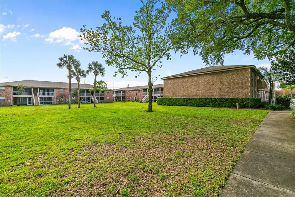 416 BANYON TREE CIRCLE #206 Maitland, FL 32751