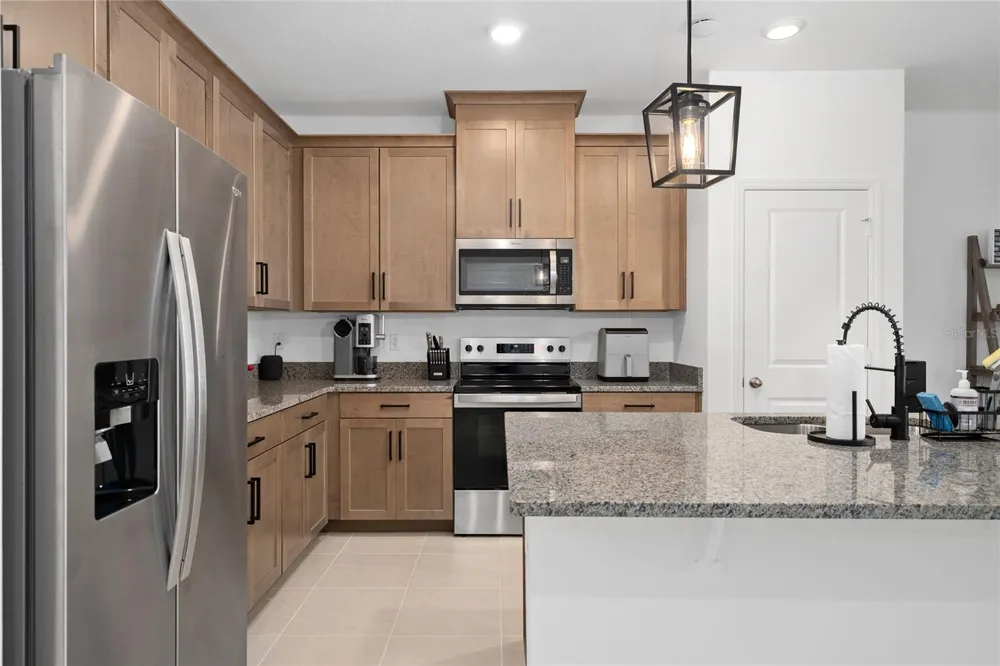 655 CLARK STREET Oviedo, FL 32765
