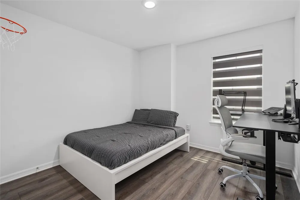 655 CLARK STREET Oviedo, FL 32765