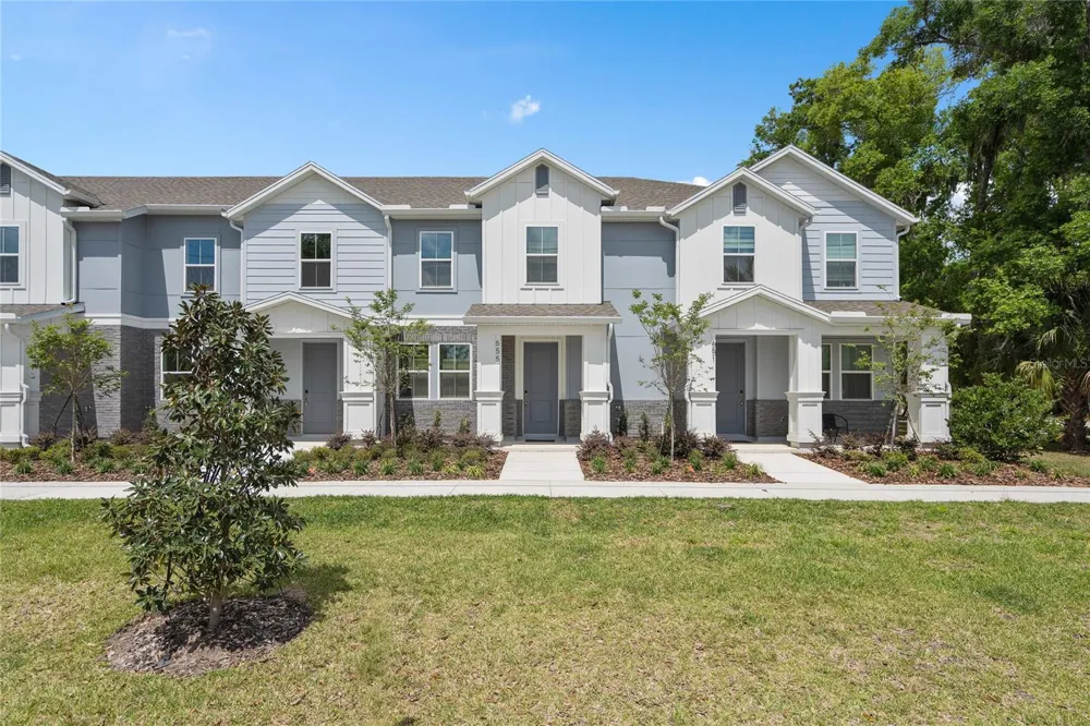 655 CLARK STREET Oviedo, FL 32765