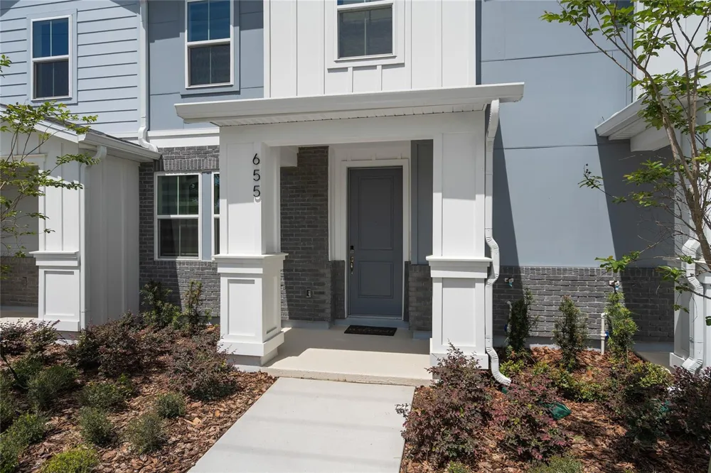 655 CLARK STREET Oviedo, FL 32765