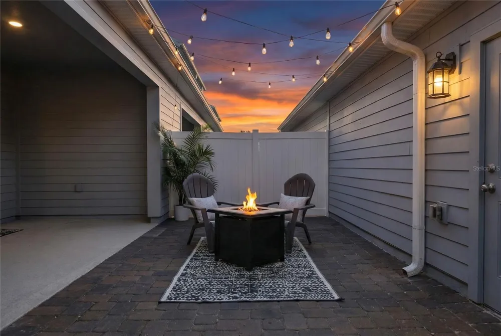 655 CLARK STREET Oviedo, FL 32765