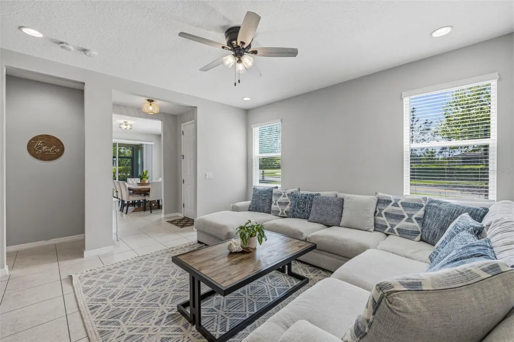 6380 CAMINO DRIVE Apollo Beach, FL 33572
