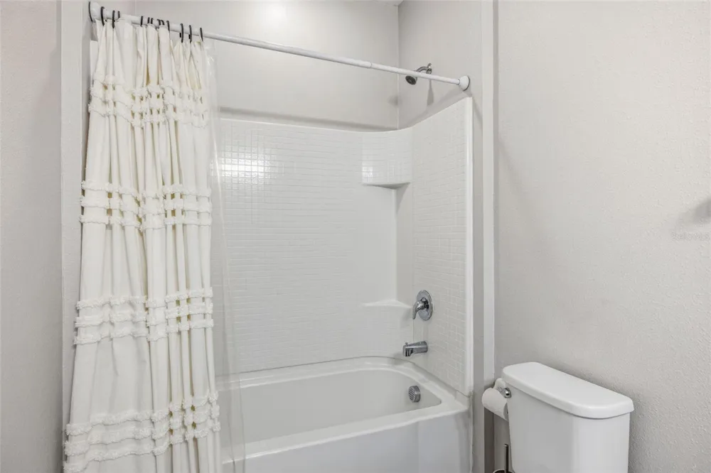 6380 CAMINO DRIVE Apollo Beach, FL 33572