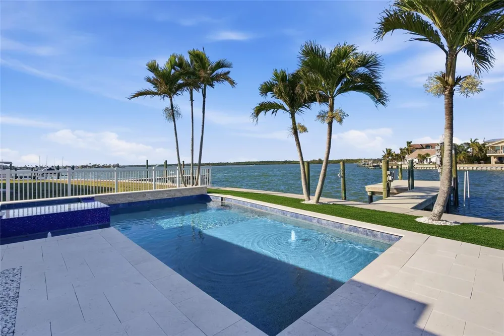 16113 5TH STREET E Redington Beach, FL 33708