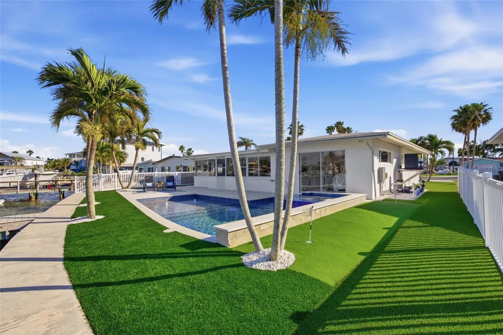 16113 5TH STREET E Redington Beach, FL 33708