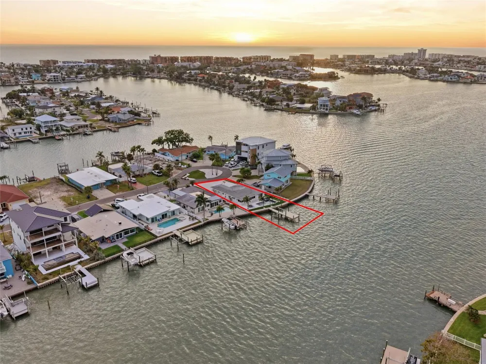16113 5TH STREET E Redington Beach, FL 33708