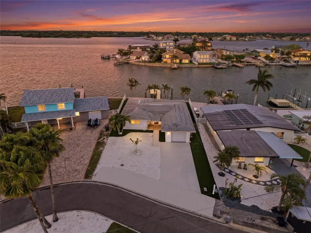 16113 5TH STREET E Redington Beach, FL 33708