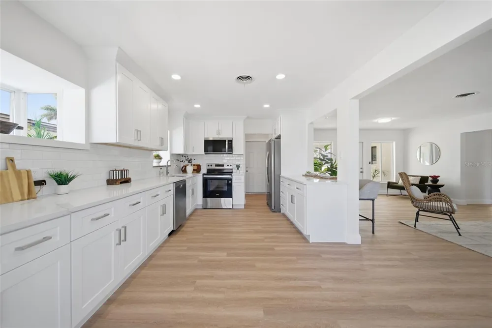 16113 5TH STREET E Redington Beach, FL 33708
